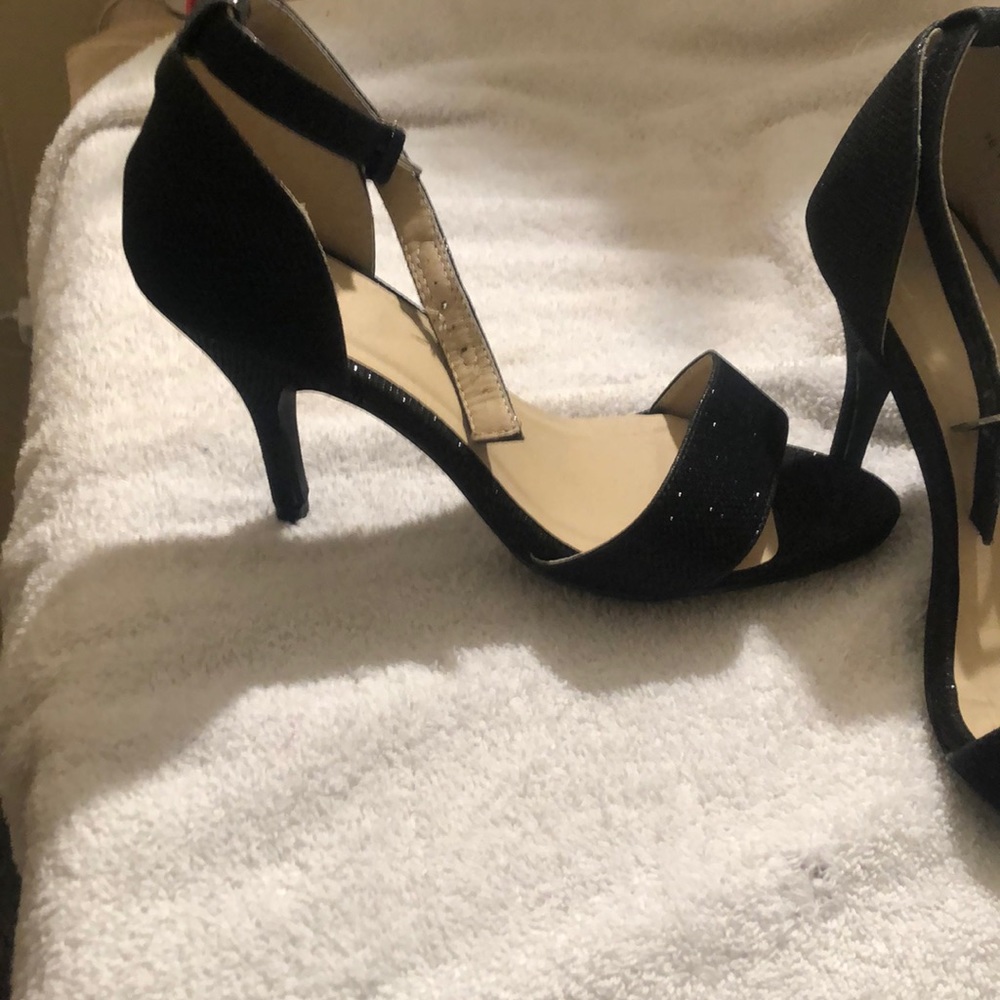 Shoe
